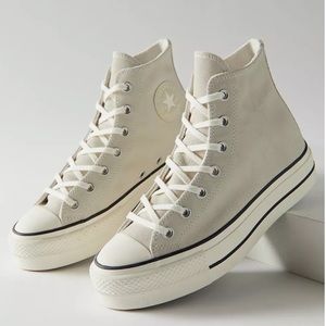 Converse Chuck Taylor All Star Suede Platform High Top Sneaker